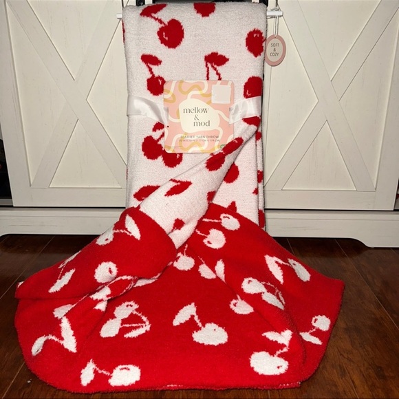 Cherry Double Sided Throw Blanket - Picture 5 of 5